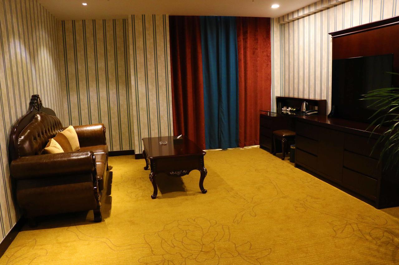Hohhot Level Of Details Hotel Exterior photo