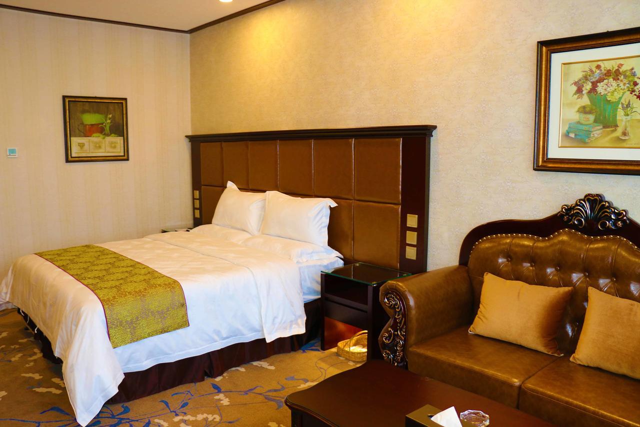 Hohhot Level Of Details Hotel Exterior photo